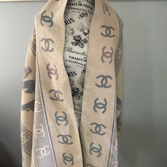 CHANEL Accessories - CHANEL Beige and Black Logo Scarf